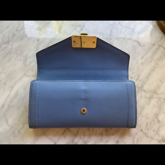 Michael Kors Kinsley Carryall French Blue Wallet - Picture 4 of 7